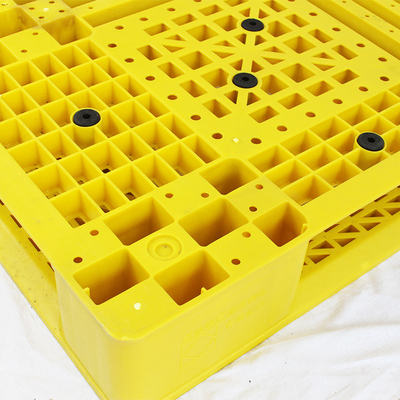 PP HDPE Yellow Plastic Pallets Stackable 100% Virgin Material