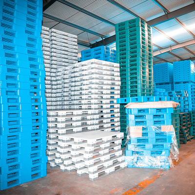 1200*1100*150mm Metal Rack Storage Systems Double Side Face Stackable Plastic Pallet